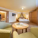 Similaun Hotel