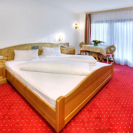 Similaun Hotel 4*