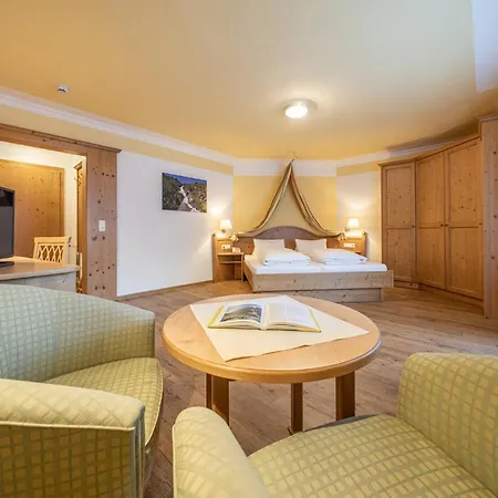 Similaun Hotel